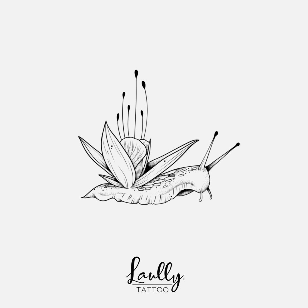 escargot floral en flash tattoo la main de bois toulon